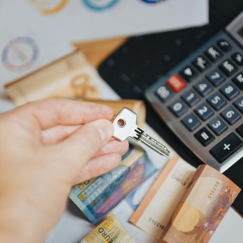 Svarīgi - grozījumi Dzīvokļa īpašuma likumā, kas ievieš jaunu kārtību – principu “parāds seko dzīvoklim